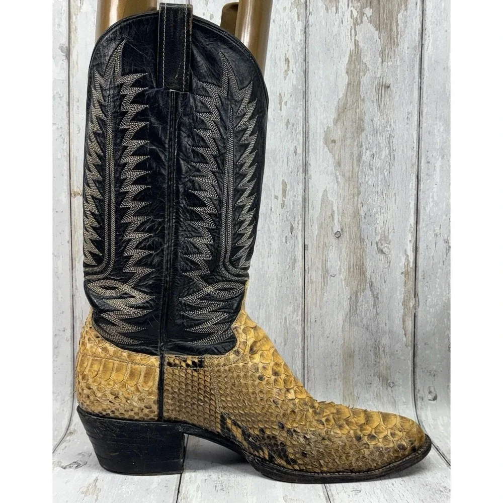 Cowtown vintage python